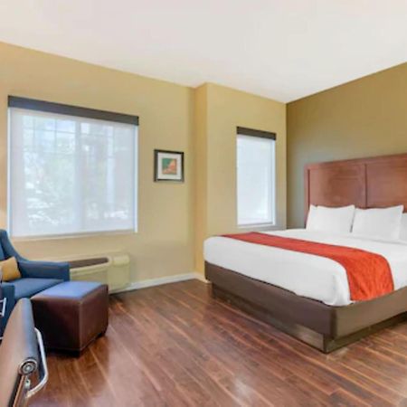 Comfort Inn & Suites Near Ontario Airport Εξωτερικό φωτογραφία