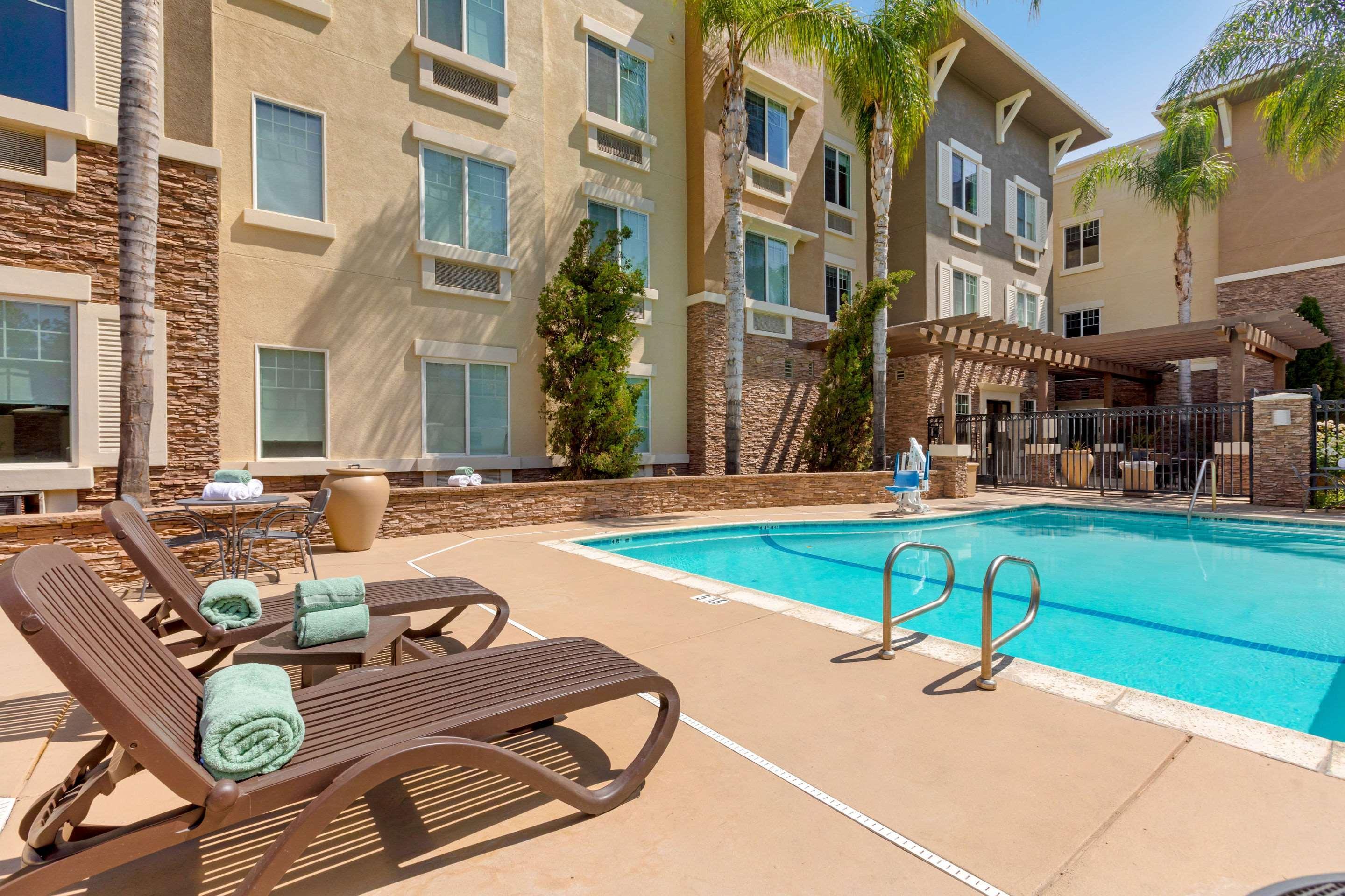 Comfort Inn & Suites Near Ontario Airport Εξωτερικό φωτογραφία