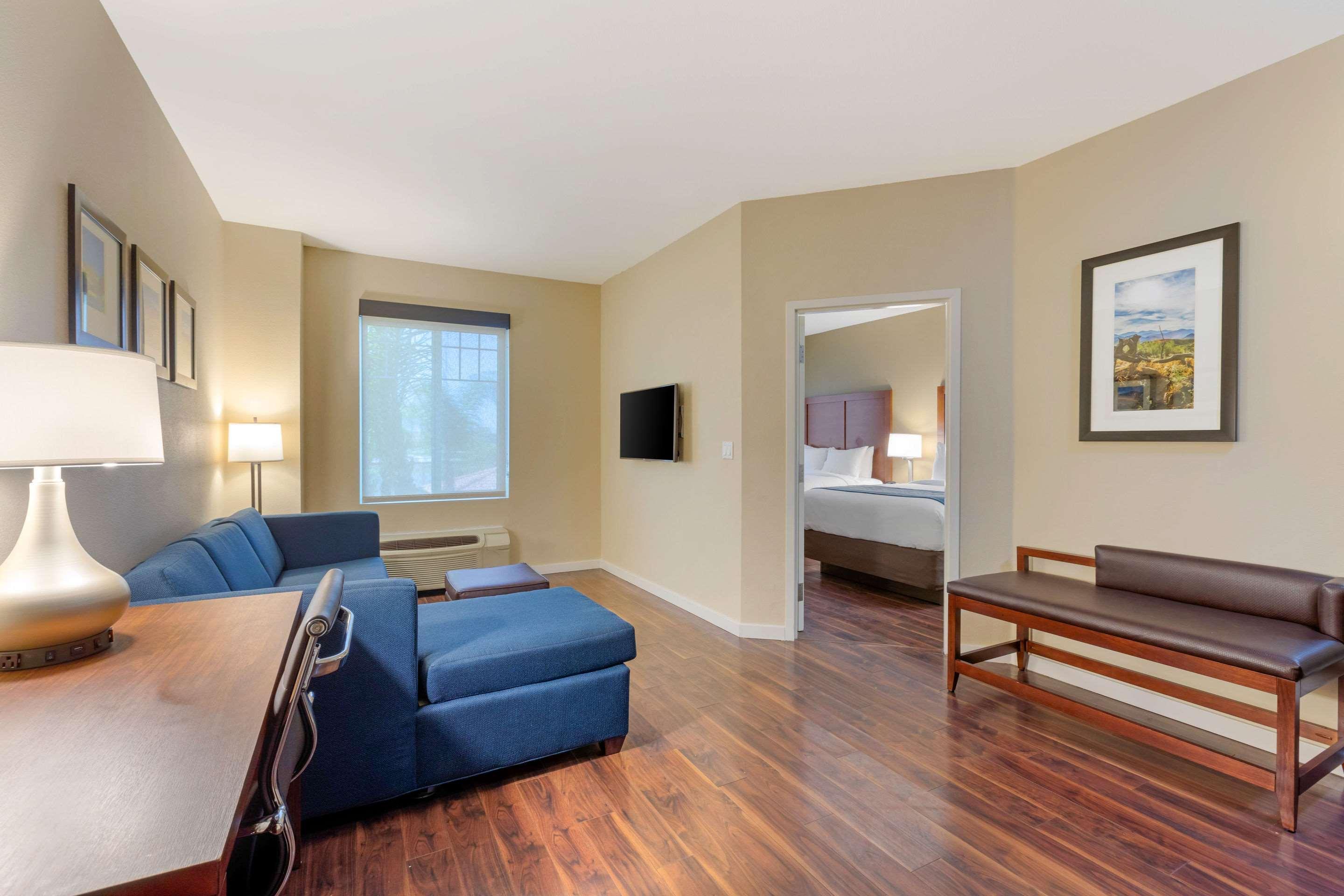 Comfort Inn & Suites Near Ontario Airport Εξωτερικό φωτογραφία