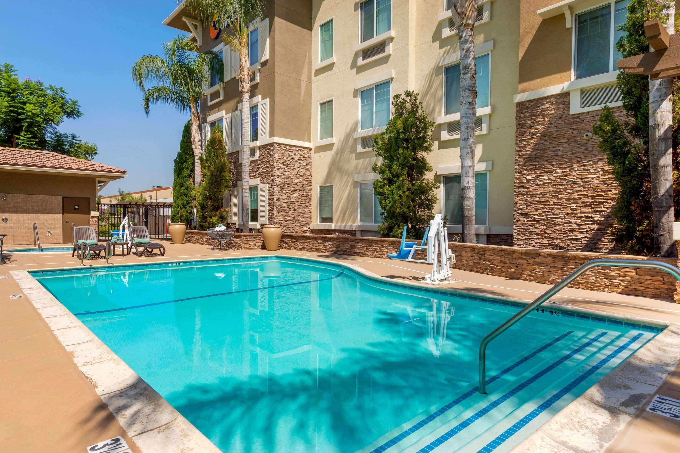Comfort Inn & Suites Near Ontario Airport Εξωτερικό φωτογραφία