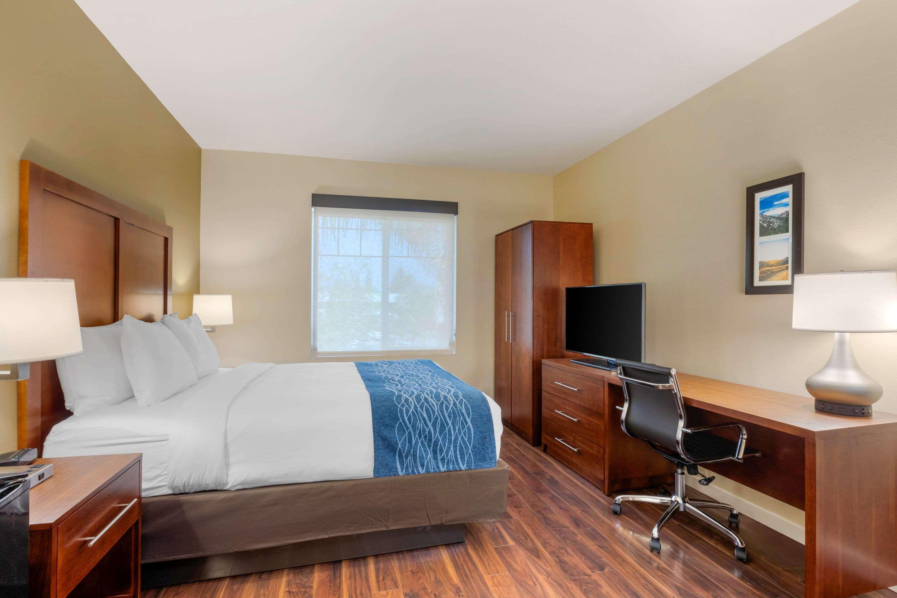 Comfort Inn & Suites Near Ontario Airport Εξωτερικό φωτογραφία