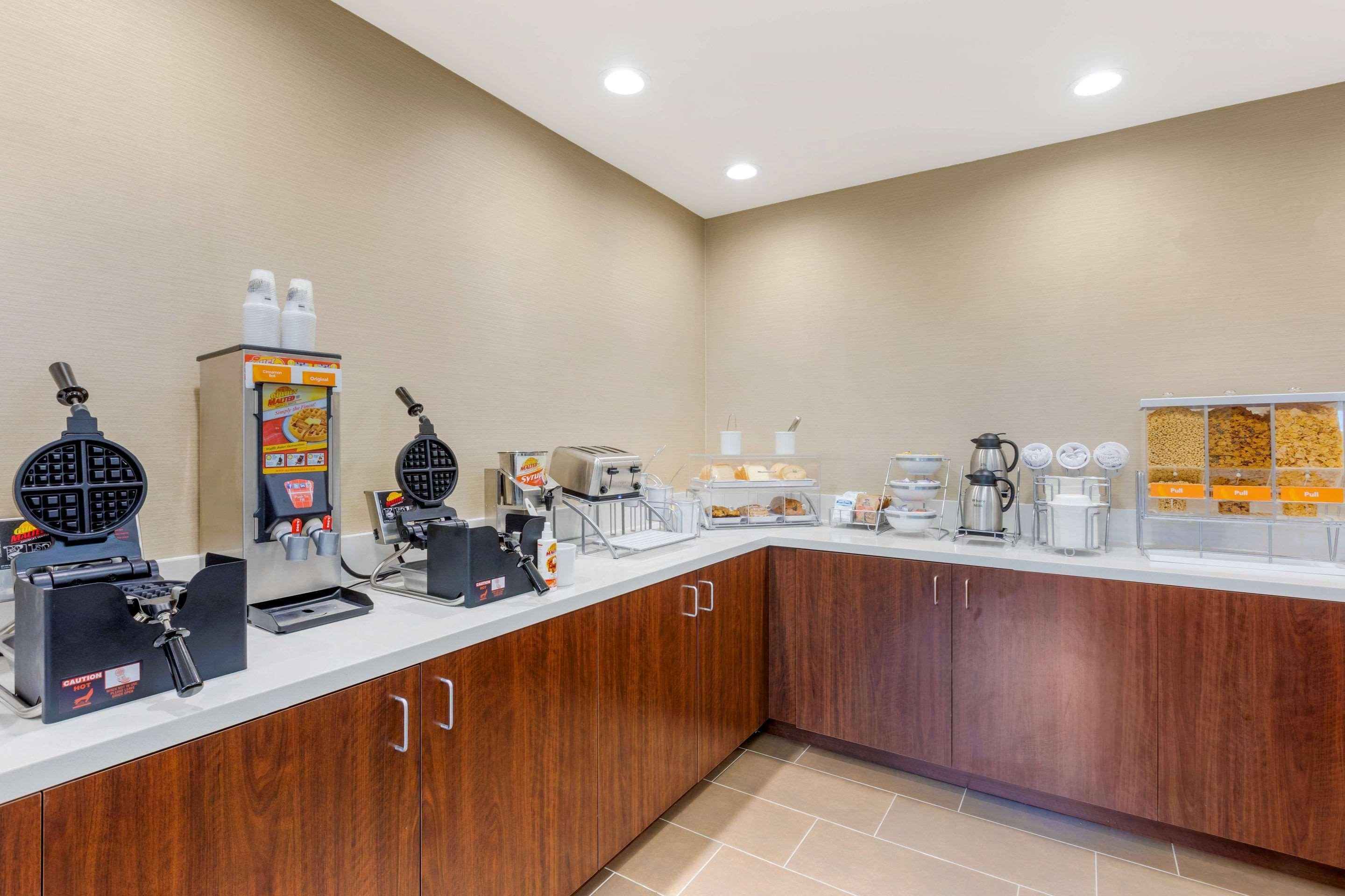 Comfort Inn & Suites Near Ontario Airport Εξωτερικό φωτογραφία