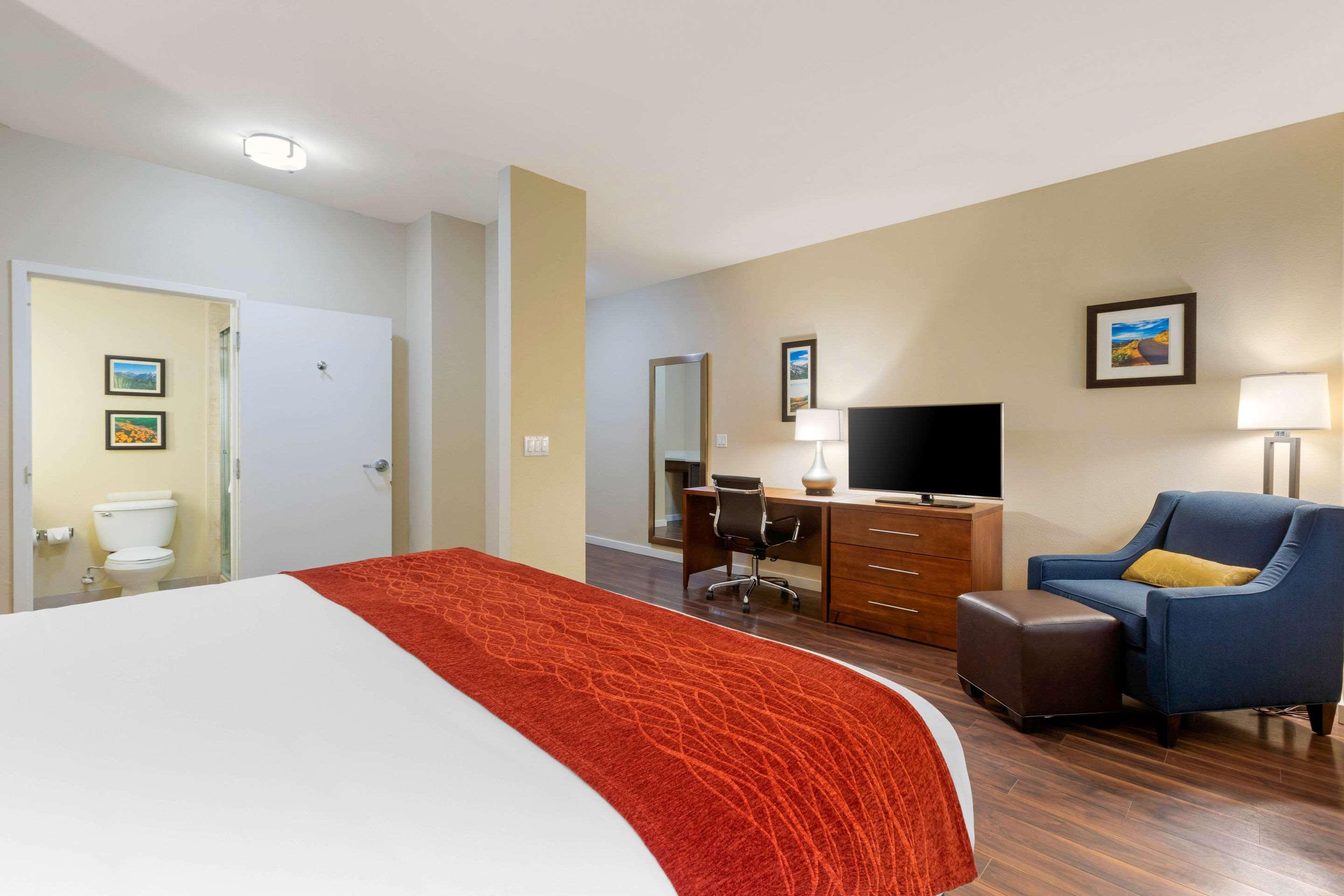 Comfort Inn & Suites Near Ontario Airport Εξωτερικό φωτογραφία