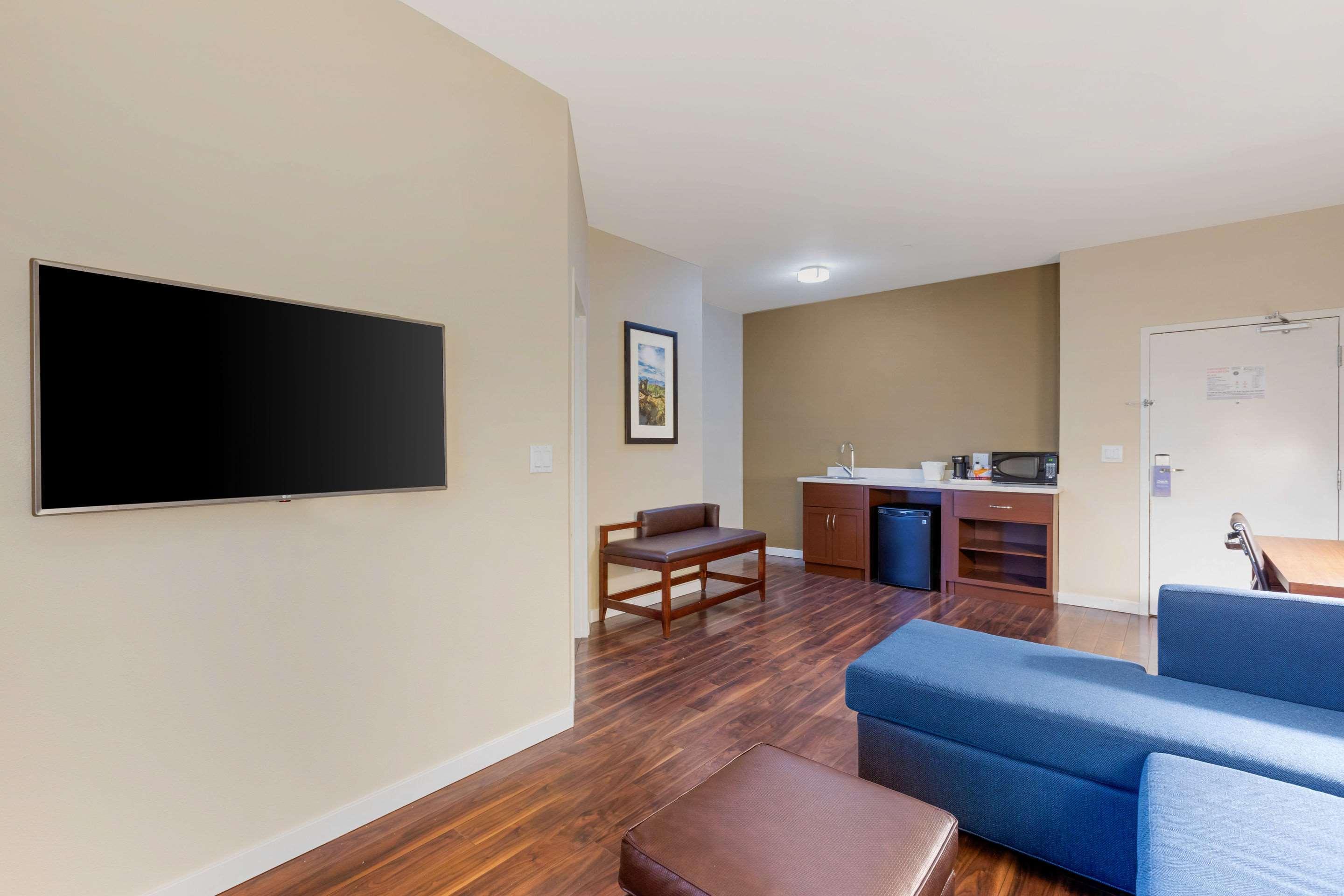Comfort Inn & Suites Near Ontario Airport Εξωτερικό φωτογραφία